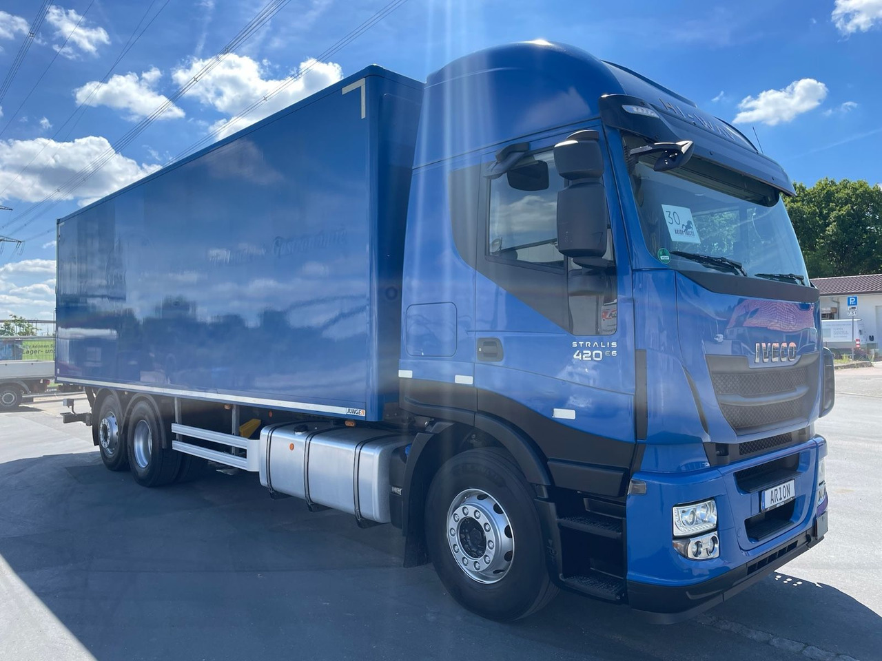 Iveco Stralis 420 Koffer/Thermoisoliert/LBW/NLA/AC/EU6 - Kravas automašīna ar slēgto virsbūvi: foto 1 Iveco Stralis 420 Koffer/Thermoisoliert/LBW/NLA/AC/EU6 - Kravas automašīna ar slēgto virsbūvi: foto 1