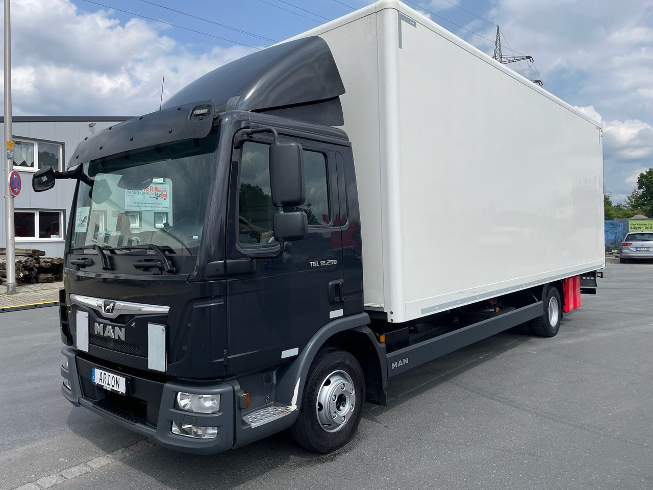 MAN TGL 12.250 4x2 BL Koffer/LBW/PALFINGER/AC/EU6c - Kravas automašīna ar slēgto virsbūvi: foto 3 MAN TGL 12.250 4x2 BL Koffer/LBW/PALFINGER/AC/EU6c - Kravas automašīna ar slēgto virsbūvi: foto 3