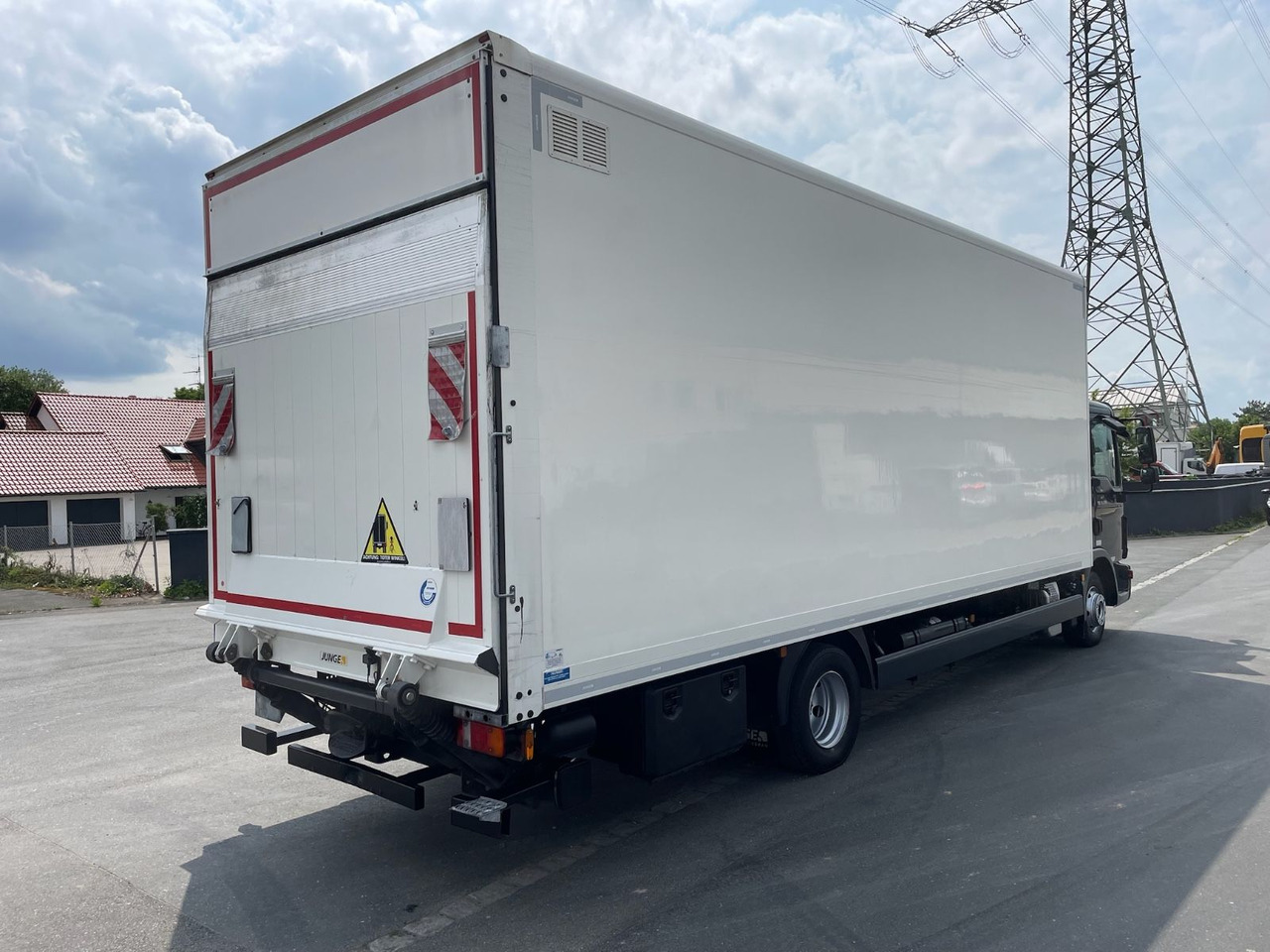 MAN TGL 12.250 4x2 BL Koffer/LBW/PALFINGER/AC/EU6c - Kravas automašīna ar slēgto virsbūvi: foto 5 MAN TGL 12.250 4x2 BL Koffer/LBW/PALFINGER/AC/EU6c - Kravas automašīna ar slēgto virsbūvi: foto 5
