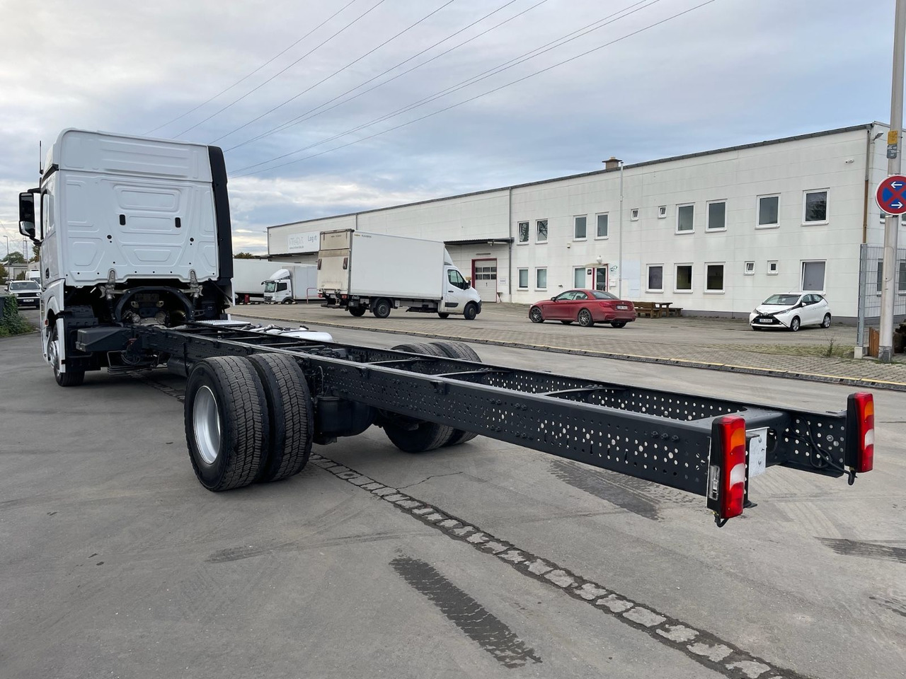 Mercedes-Benz Actros 4 1843 4x2 Fahrgestell/StandAC/ACC/EU6 - Šasija kravas automašīna: foto 5 Mercedes-Benz Actros 4 1843 4x2 Fahrgestell/StandAC/ACC/EU6 - Šasija kravas automašīna: foto 5