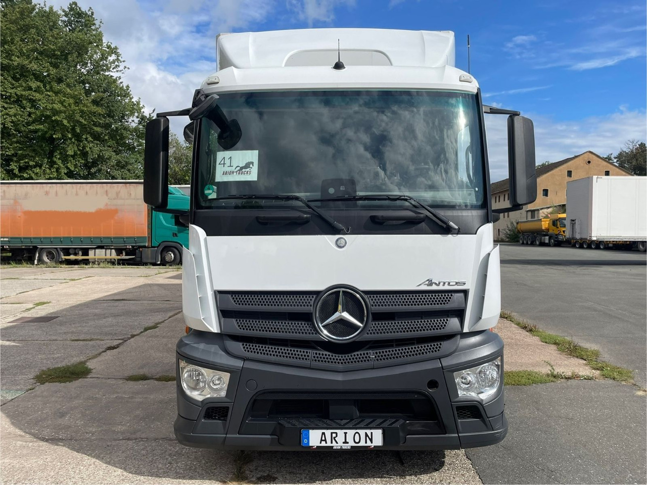 Mercedes-Benz Antos 2543 6x2 Kühlkoffer/CARRIER/NLA/LBW/AC/EU6 - Kravas automašīna refrižerators: foto 2 Mercedes-Benz Antos 2543 6x2 Kühlkoffer/CARRIER/NLA/LBW/AC/EU6 - Kravas automašīna refrižerators: foto 2