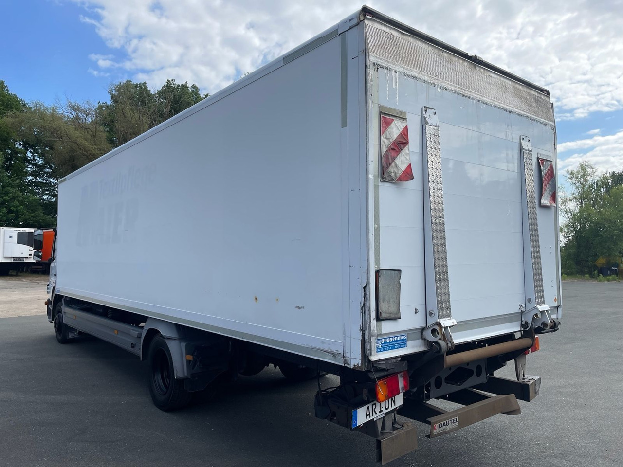 Mercedes-Benz Atego 2 1222 4x2 Koffer/LBW/DAUTEL/8,25m/AC/EU5 - Kravas automašīna ar slēgto virsbūvi: foto 4 Mercedes-Benz Atego 2 1222 4x2 Koffer/LBW/DAUTEL/8,25m/AC/EU5 - Kravas automašīna ar slēgto virsbūvi: foto 4