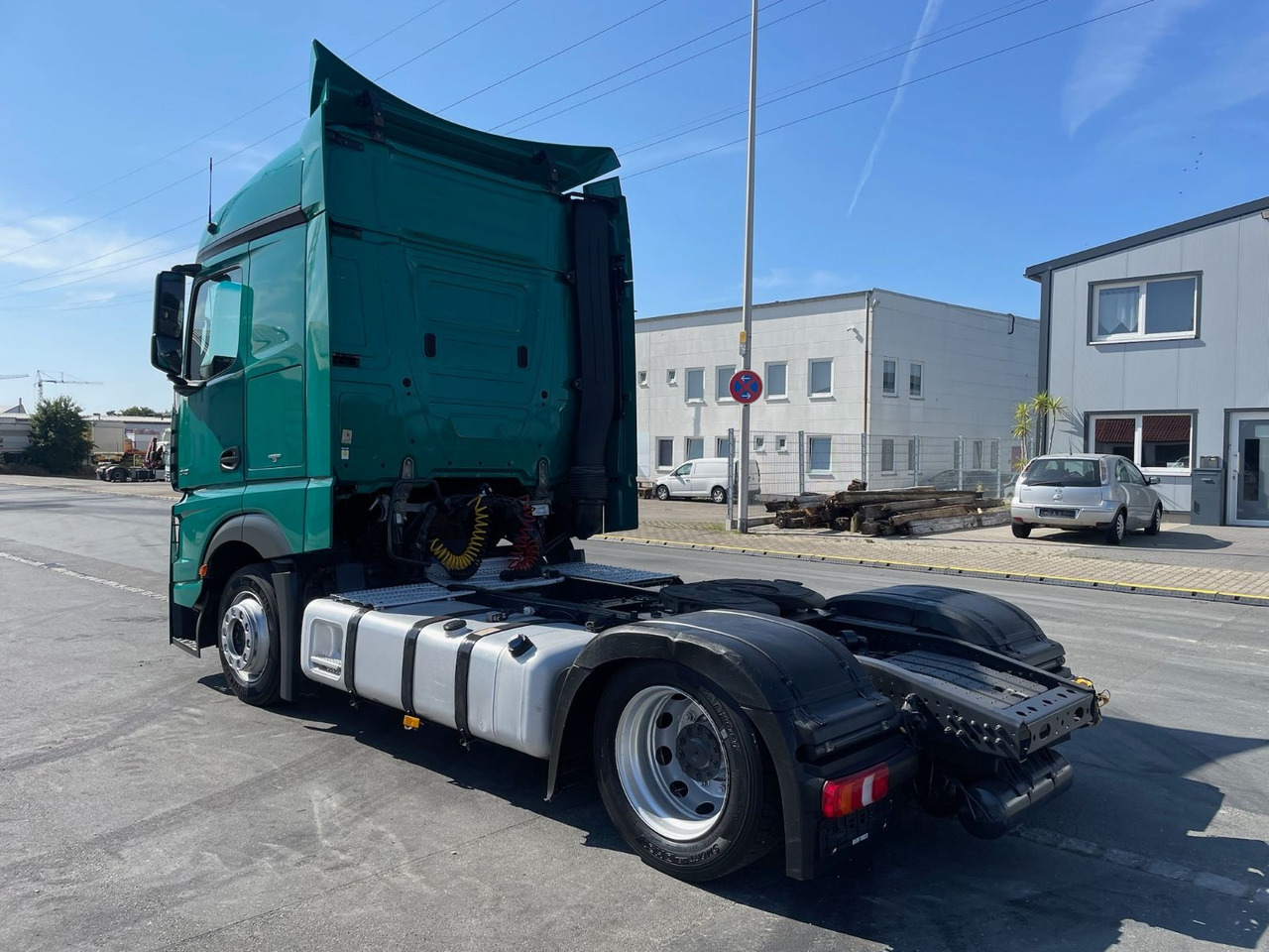 Mercedes-Benz Actros 1843 4x2 MEGA/Standheizung/ACC/2xTank/EU6 - Vilcējs: foto 4 Mercedes-Benz Actros 1843 4x2 MEGA/Standheizung/ACC/2xTank/EU6 - Vilcējs: foto 4