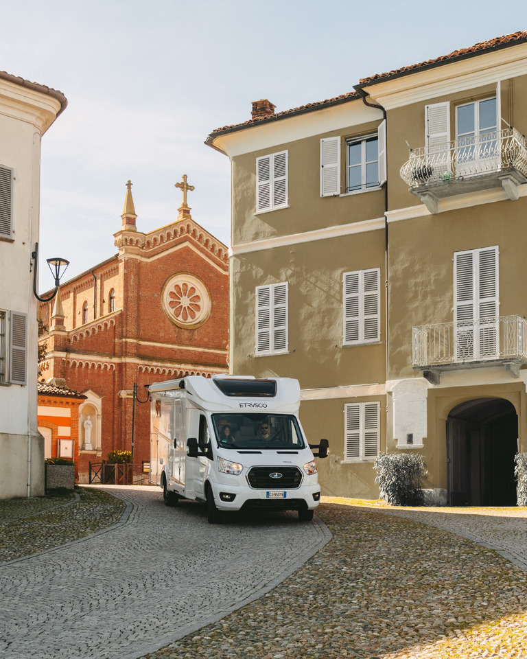 Etrusco T 7.3 QCF - Daļēji integrētais kemperis: foto 4 Etrusco T 7.3 QCF - Daļēji integrētais kemperis: foto 4