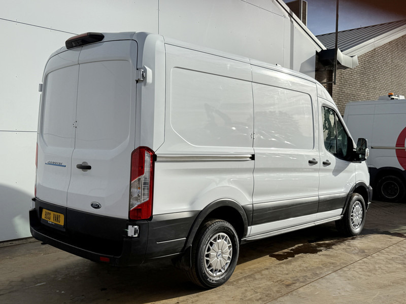 Ford E-Transit 390 75kWh 184PK 390 Elektrisch 75kWh 334km WLTP BEV Snelladen L2H2 Climate Control Tacho Carplay Camera Stoelverwarming Parkeersensoren voor achter Laadkabel - Kravas mikroautobuss, Elektriskais furgons: foto 3 Ford E-Transit 390 75kWh 184PK 390 Elektrisch 75kWh 334km WLTP BEV Snelladen L2H2 Climate Control Tacho Carplay Camera Stoelverwarming Parkeersensoren voor achter Laadkabel - Kravas mikroautobuss, Elektriskais furgons: foto 3