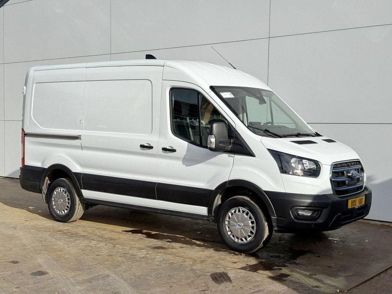 Ford E-Transit 390 75kWh 184PK 390 Elektrisch 75kWh 334km WLTP BEV Snelladen L2H2 Climate Control Tacho Carplay Camera Stoelverwarming Parkeersensoren voor achter Laadkabel - Kravas mikroautobuss, Elektriskais furgons: foto 4 Ford E-Transit 390 75kWh 184PK 390 Elektrisch 75kWh 334km WLTP BEV Snelladen L2H2 Climate Control Tacho Carplay Camera Stoelverwarming Parkeersensoren voor achter Laadkabel - Kravas mikroautobuss, Elektriskais furgons: foto 4