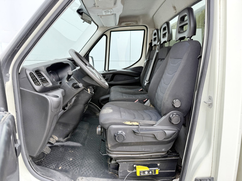 Komercauto pašizgāzējs Iveco Daily 35C12 2.3 Kipper Dubbellucht 3.5t Trekhaak Airco Cruise Control Luchtgeveerde stoel: foto 8