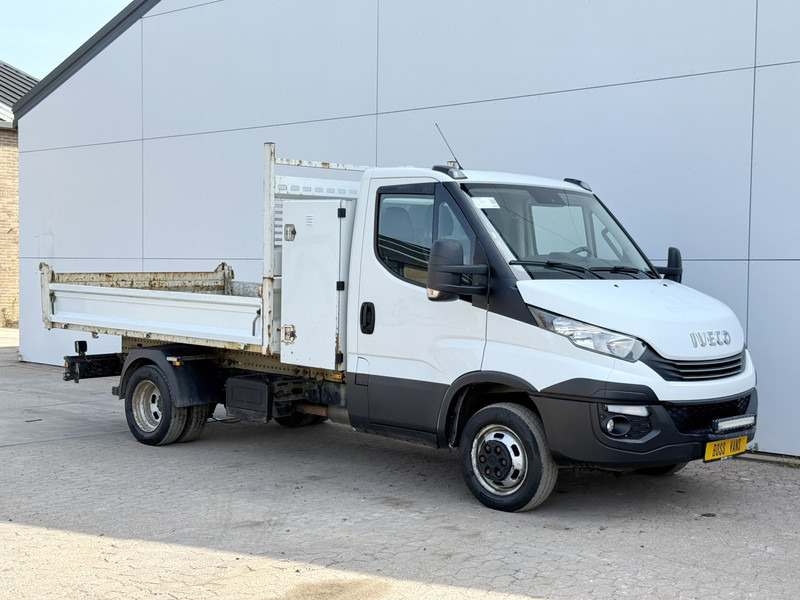 Iveco Daily 35C18 3.0 3.0 Automaat Kipper Dubbellucht 3.5t Trekhaak Airco Cruise Control - Komercauto pašizgāzējs: foto 5 Iveco Daily 35C18 3.0 3.0 Automaat Kipper Dubbellucht 3.5t Trekhaak Airco Cruise Control - Komercauto pašizgāzējs: foto 5