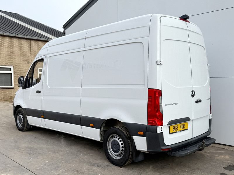 Mercedes-Benz Sprinter 214 2.2 CDI L2H2 Climate Control Cruise Control Trekhaak Carplay Camera - Mazs furgons: foto 2 Mercedes-Benz Sprinter 214 2.2 CDI L2H2 Climate Control Cruise Control Trekhaak Carplay Camera - Mazs furgons: foto 2