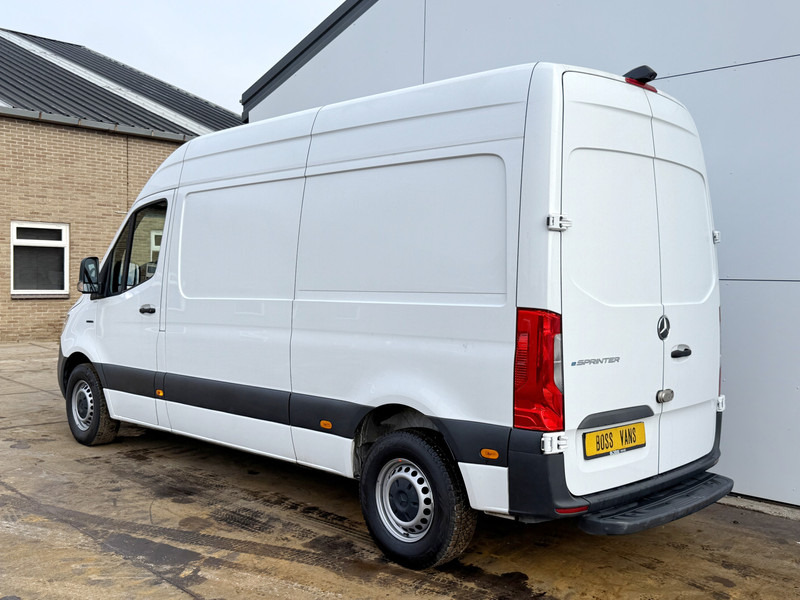 Mercedes-Benz eSprinter 112 L2H2 100% Elektrisch 55kWh 168km WLTP 80kw Snelladen Climate Control Camera Stoelverwarming - Kravas mikroautobuss, Elektriskais furgons: foto 2 Mercedes-Benz eSprinter 112 L2H2 100% Elektrisch 55kWh 168km WLTP 80kw Snelladen Climate Control Camera Stoelverwarming - Kravas mikroautobuss, Elektriskais furgons: foto 2