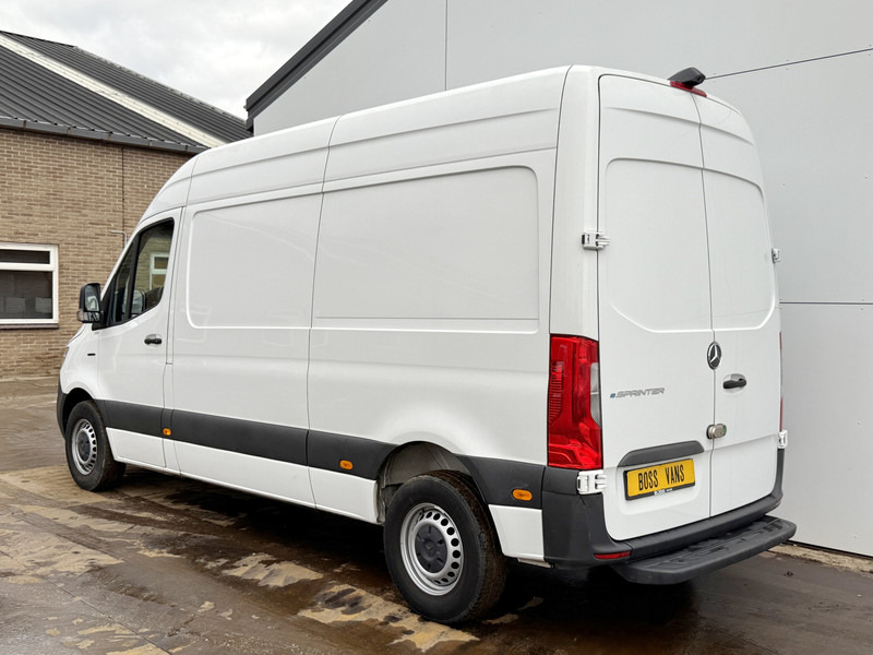 Mercedes-Benz eSprinter 112 L2H2 100% Elektrisch 55kWh 168km WLTP 80kw Snelladen Climate Control Camera Stoelverwarming - Kravas mikroautobuss, Elektriskais furgons: foto 2 Mercedes-Benz eSprinter 112 L2H2 100% Elektrisch 55kWh 168km WLTP 80kw Snelladen Climate Control Camera Stoelverwarming - Kravas mikroautobuss, Elektriskais furgons: foto 2