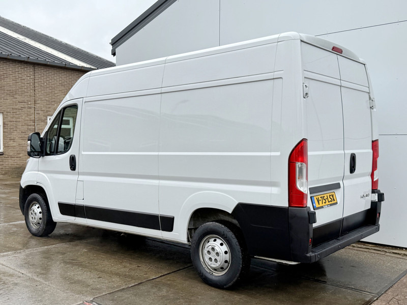 Opel Movano 2.2 HDI 140PK L2H2 Climate Control Cruise Control Parkeersensoren - Mazs furgons: foto 2 Opel Movano 2.2 HDI 140PK L2H2 Climate Control Cruise Control Parkeersensoren - Mazs furgons: foto 2
