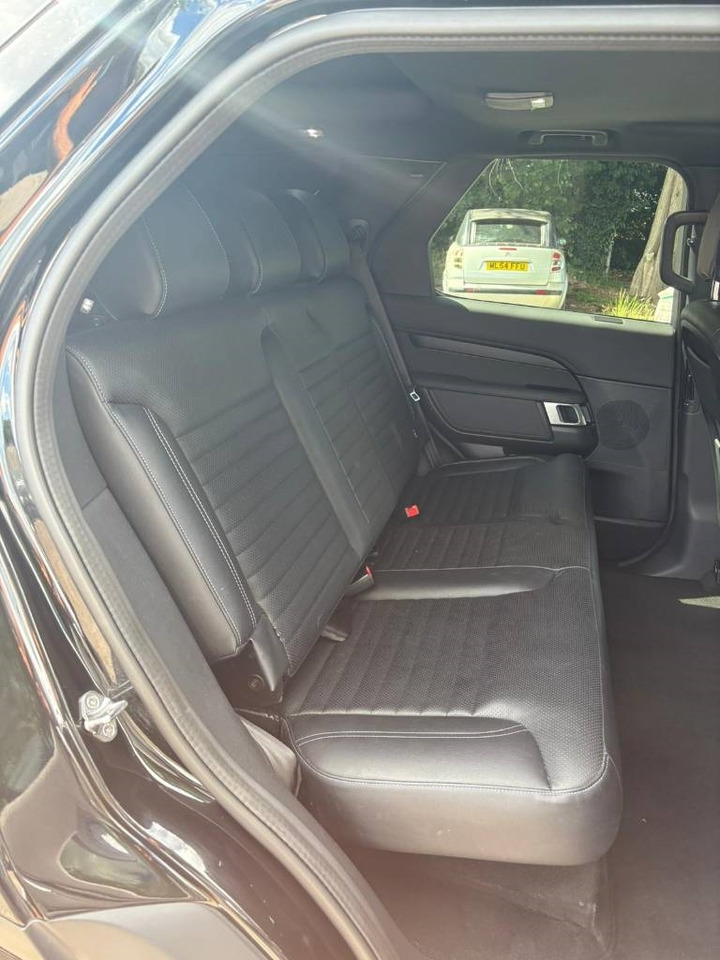 SUV Land Rover Discovery: foto 10