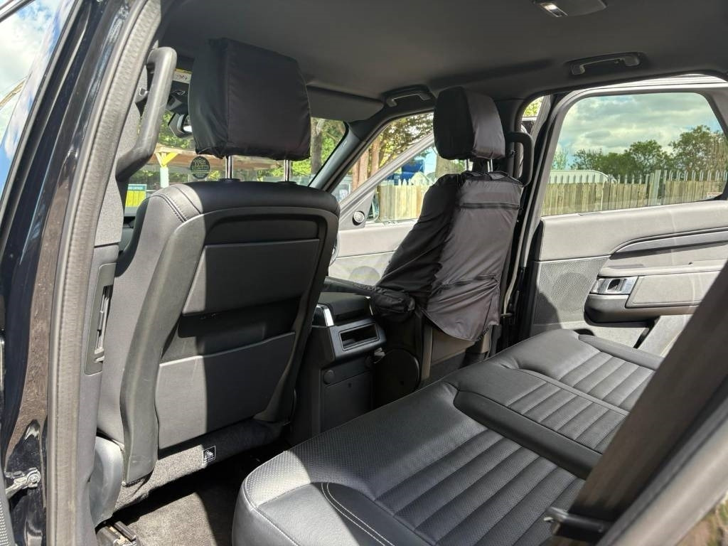 SUV Land Rover Discovery: foto 15