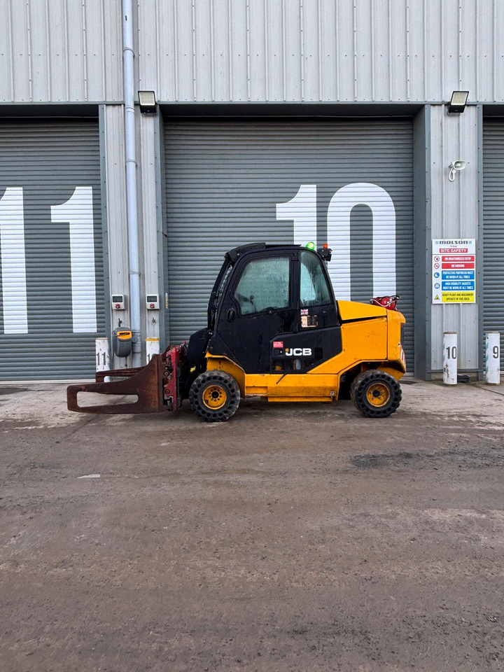 JCB TLT35 - Teleskopiskais iekrāvējs: foto 2 JCB TLT35 - Teleskopiskais iekrāvējs: foto 2