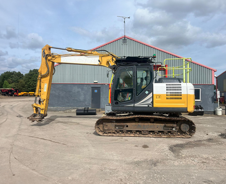 Kobelco SK130LC-11 - Kāpurķēžu ekskavators: foto 2 Kobelco SK130LC-11 - Kāpurķēžu ekskavators: foto 2