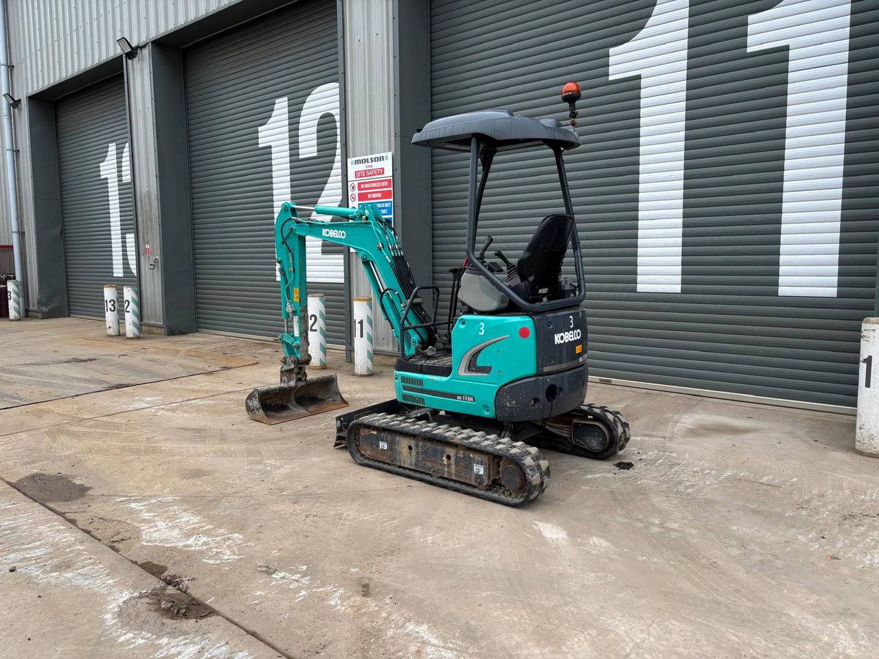 Kobelco SK17SR-3E - Mini-ekskavators: foto 3 Kobelco SK17SR-3E - Mini-ekskavators: foto 3