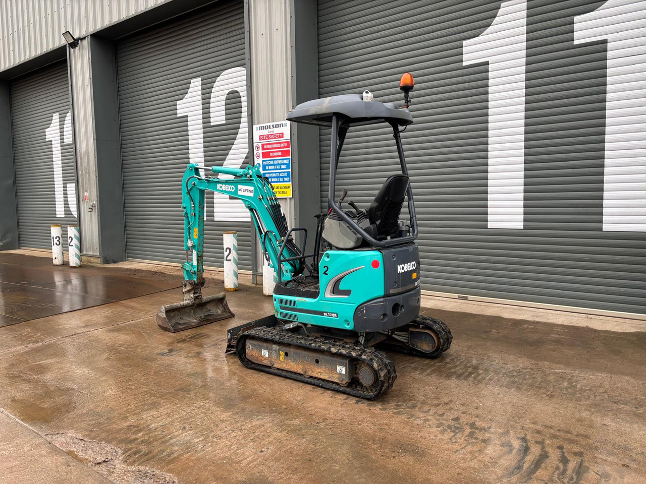 Kobelco SK17SR-3E - Mini-ekskavators: foto 3 Kobelco SK17SR-3E - Mini-ekskavators: foto 3