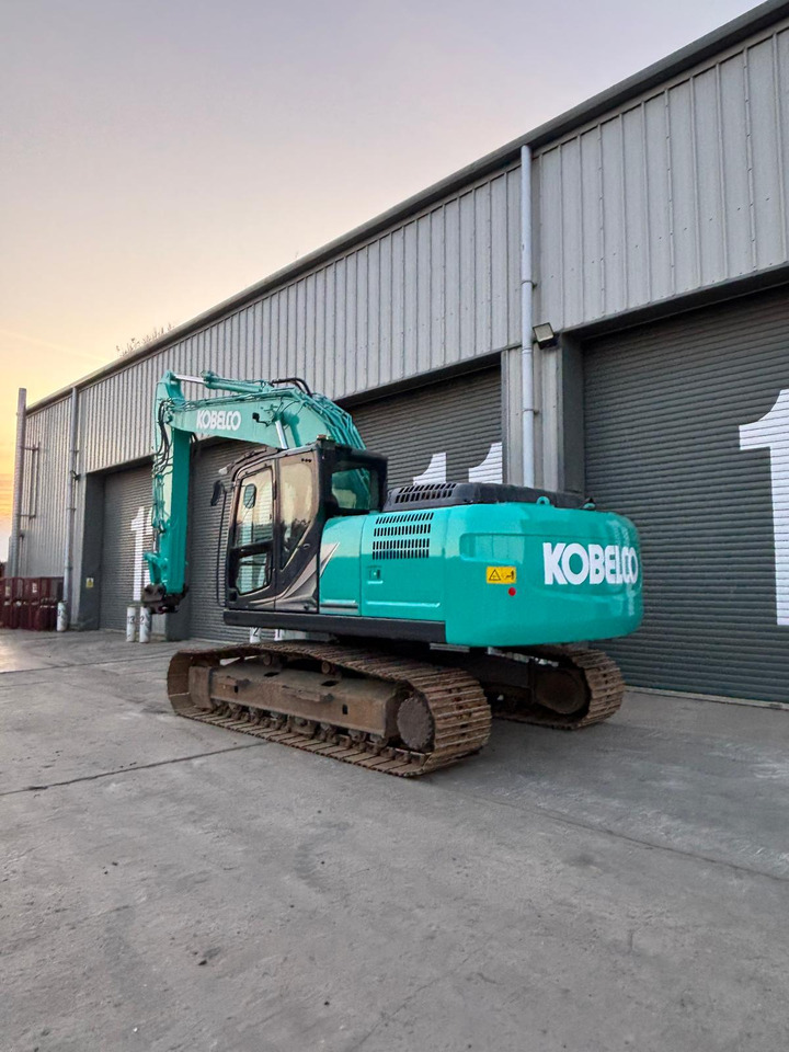 Kobelco SK210LC-11 - Kāpurķēžu ekskavators: foto 3 Kobelco SK210LC-11 - Kāpurķēžu ekskavators: foto 3