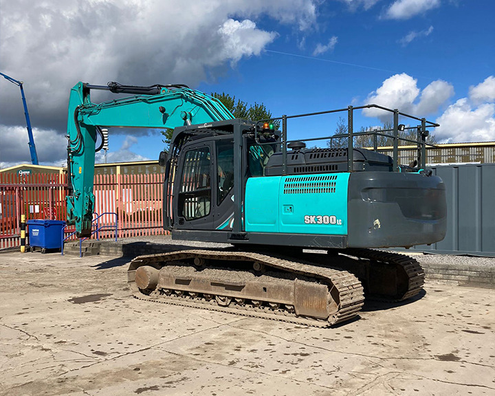 Kobelco SK300LC-10E - Kāpurķēžu ekskavators: foto 3 Kobelco SK300LC-10E - Kāpurķēžu ekskavators: foto 3