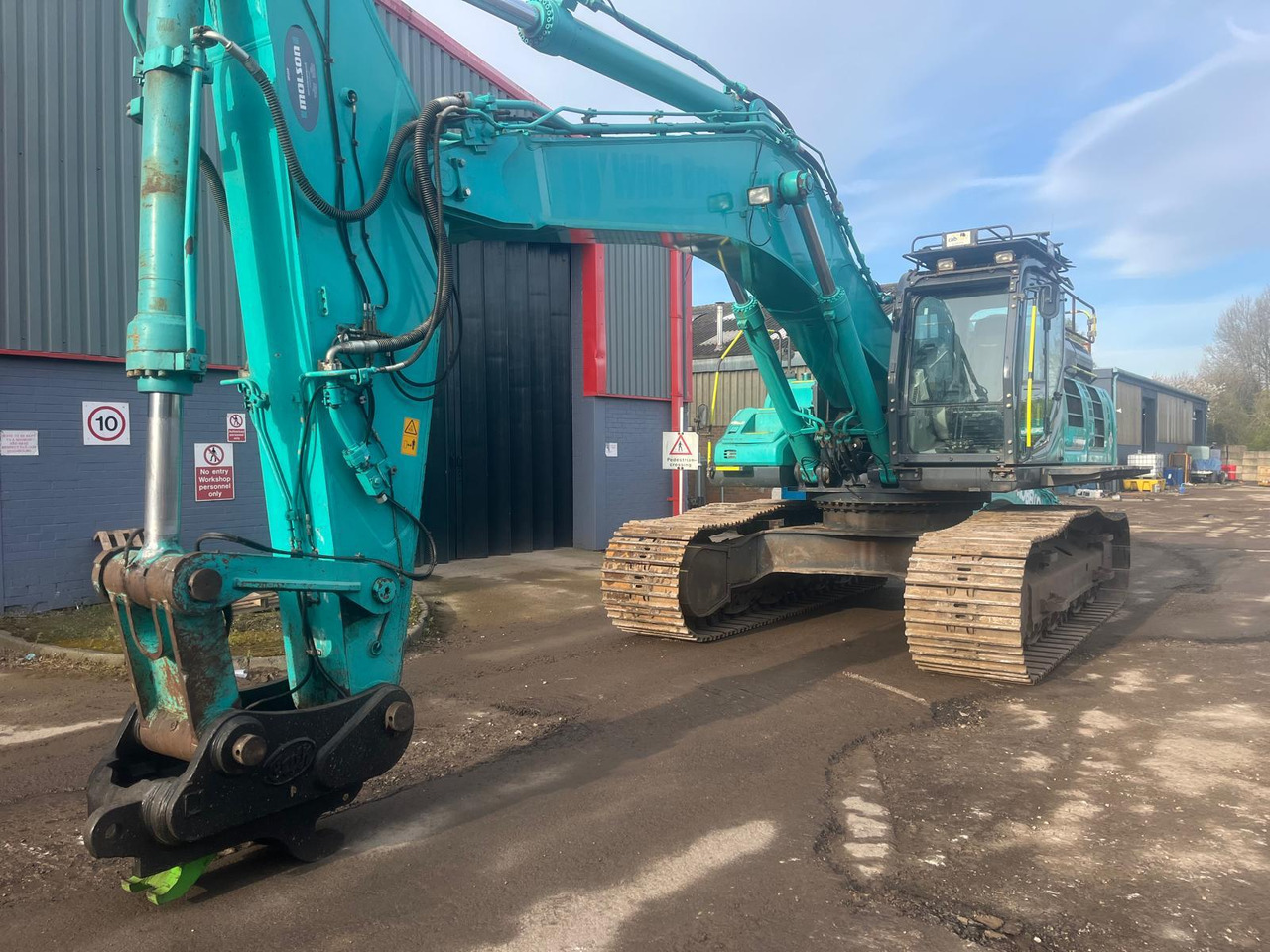 Kobelco SK500LC-10 - Kāpurķēžu ekskavators: foto 1 Kobelco SK500LC-10 - Kāpurķēžu ekskavators: foto 1