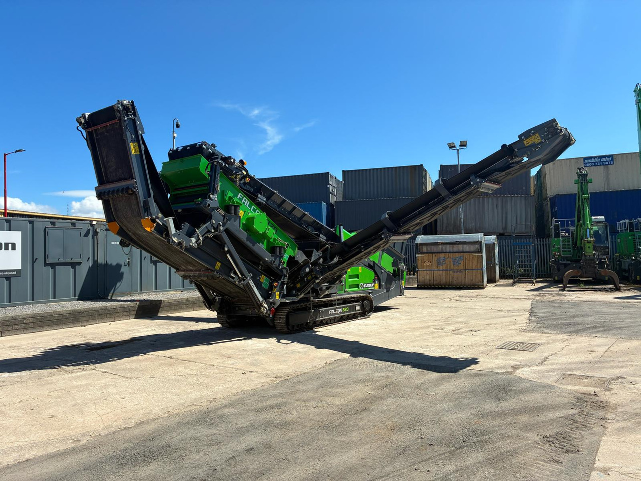 Terex Falcon 820 - Sijātājs: foto 1 Terex Falcon 820 - Sijātājs: foto 1