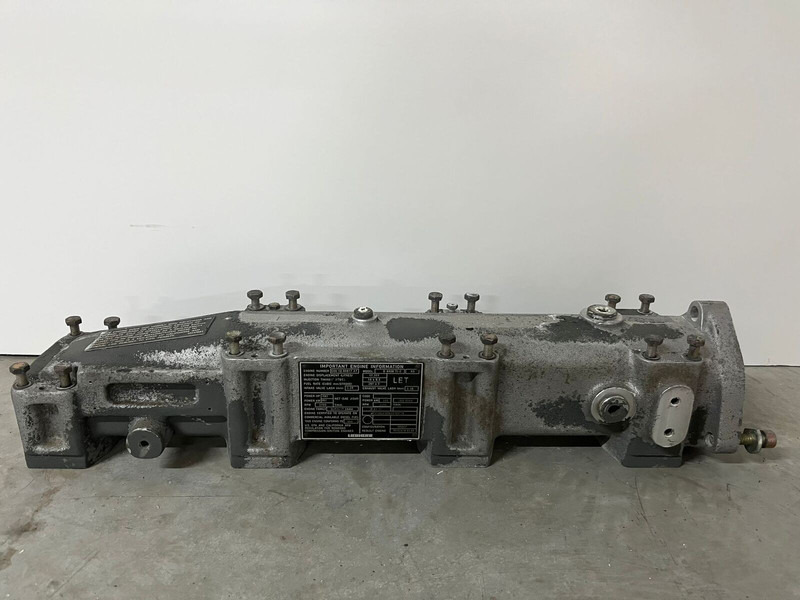 Liebherr A974 / P974 / R942 / R944 / R954 / R964 / R974 / R974B - A 974 / P 974 / R 942 / R 944 / R 954 / R 964 / R 974 / R 974B - Gaisa ieplūdes caurule: foto 2 Liebherr A974 / P974 / R942 / R944 / R954 / R964 / R974 / R974B - A 974 / P 974 / R 942 / R 944 / R 954 / R 964 / R 974 / R 974B - Gaisa ieplūdes caurule: foto 2