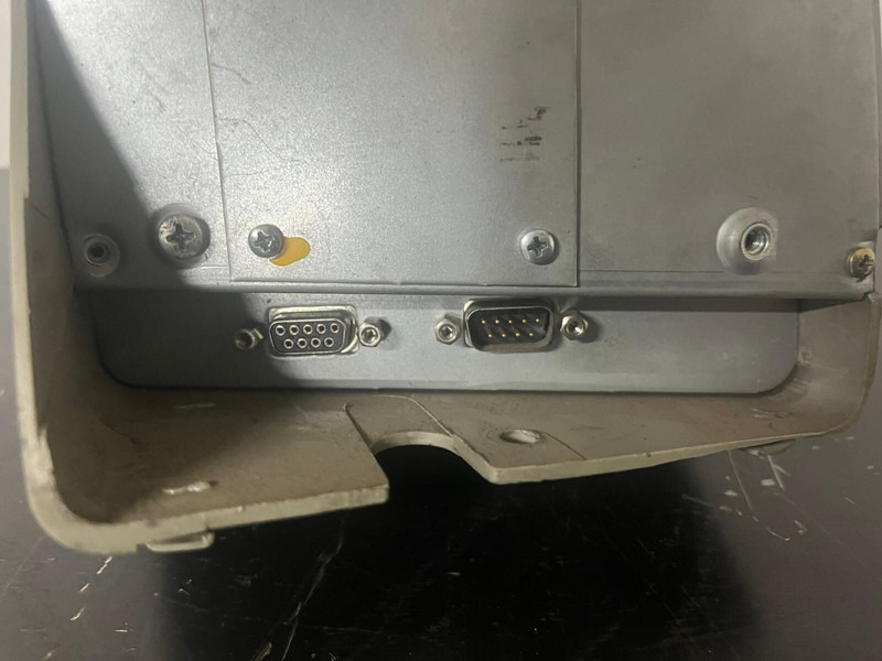 Liebherr DISP02-R5.2 - Mērinstrumentu panelis: foto 3 Liebherr DISP02-R5.2 - Mērinstrumentu panelis: foto 3