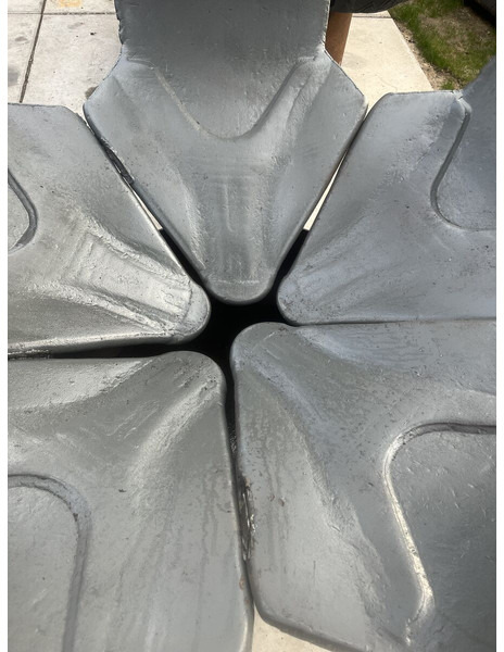 Liebherr Liebherr Poliep Grijper Greifer Poliepgrijper polyp grapple GM - Greiferi - Celtniecības tehnika: foto 4 Liebherr Liebherr Poliep Grijper Greifer Poliepgrijper polyp grapple GM - Greiferi - Celtniecības tehnika: foto 4