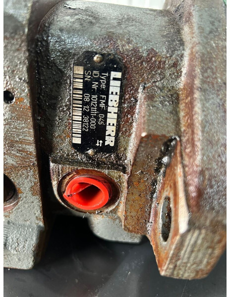 Liebherr R904 / A904C Li / A904 Li / A900C Li / A900C / R900C Li / R904C / R900C Li EDC - Hidrauliskais motors: foto 2 Liebherr R904 / A904C Li / A904 Li / A900C Li / A900C / R900C Li / R904C / R900C Li EDC - Hidrauliskais motors: foto 2