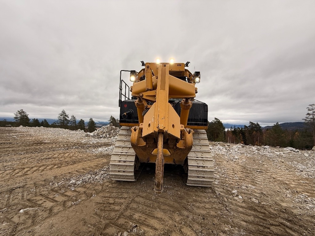 CAT D 8 T - Buldozers: foto 4 CAT D 8 T - Buldozers: foto 4