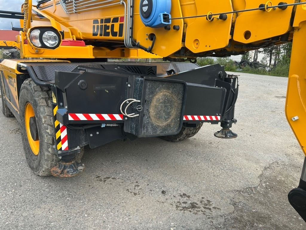 Dieci PEGASUS 5.21 - Teleskopiskais iekrāvējs: foto 3 Dieci PEGASUS 5.21 - Teleskopiskais iekrāvējs: foto 3