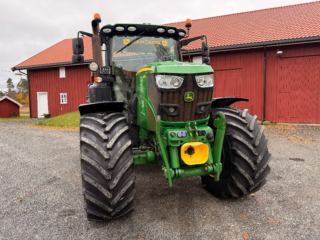 John Deere 6155 R - Traktors: foto 5 John Deere 6155 R - Traktors: foto 5