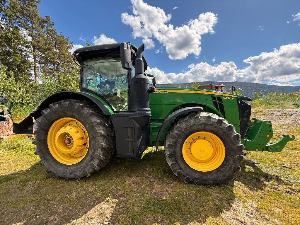John Deere 8370 R - Traktors: foto 2 John Deere 8370 R - Traktors: foto 2