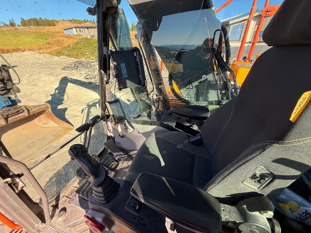 Volvo EC220EL  līzingu Volvo EC220EL: foto 42 Volvo EC220EL  līzingu Volvo EC220EL: foto 42