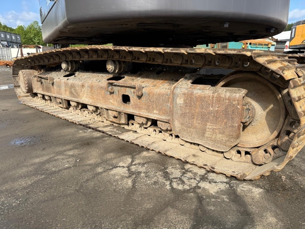Kāpurķēžu ekskavators Volvo ECR 235 E: foto 18
