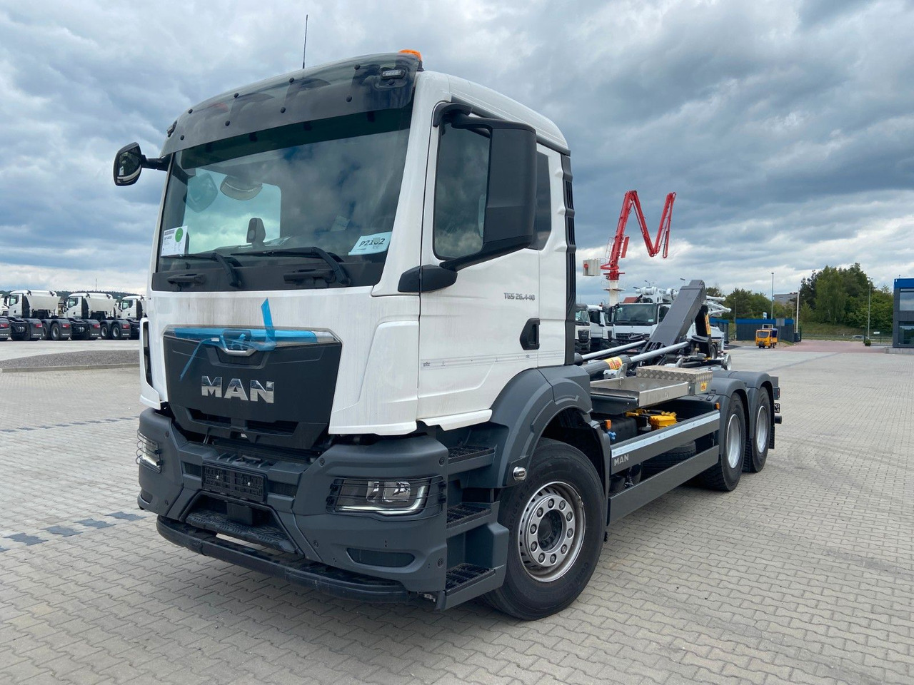 MAN TGS 26.440 6x4 Abrollkipper HYVA 20-60-S - Pacēlājs ar āķi: foto 2 MAN TGS 26.440 6x4 Abrollkipper HYVA 20-60-S - Pacēlājs ar āķi: foto 2