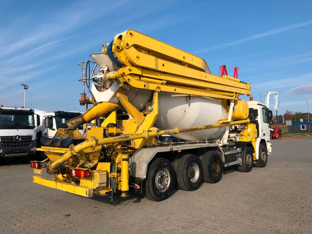 Mercedes-Benz 4148 SERMAC 33m 10 m3 MIXER - Betona sūknis: foto 5 Mercedes-Benz 4148 SERMAC 33m 10 m3 MIXER - Betona sūknis: foto 5