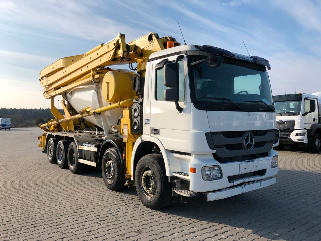 Mercedes-Benz 4148 SERMAC 33m 10 m3 MIXER - Betona sūknis: foto 1 Mercedes-Benz 4148 SERMAC 33m 10 m3 MIXER - Betona sūknis: foto 1
