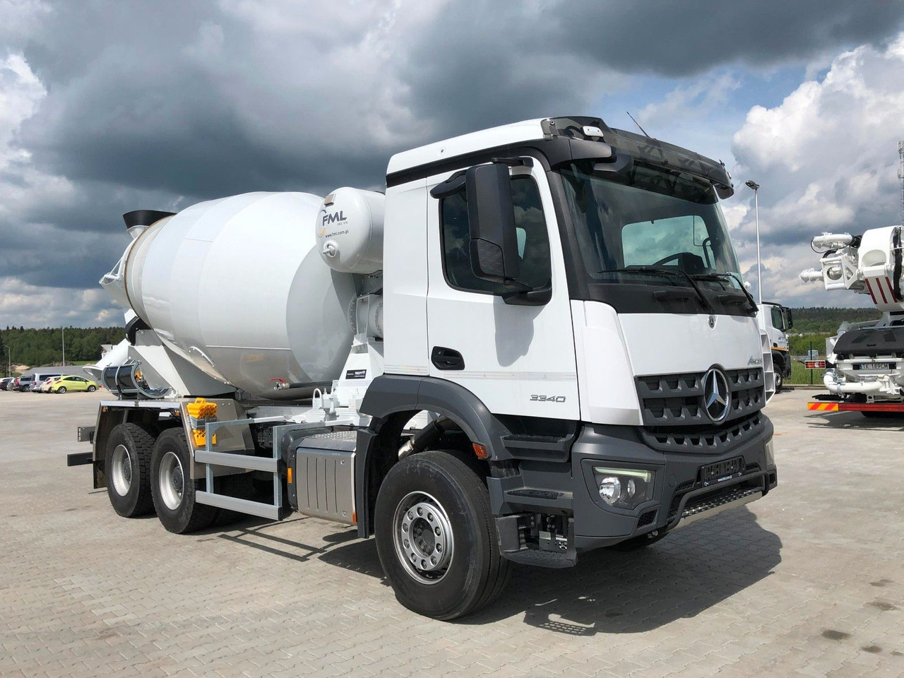 Mercedes-Benz AROCS 3340 FML 8M3 - Betonvedējs: foto 1 Mercedes-Benz AROCS 3340 FML 8M3 - Betonvedējs: foto 1