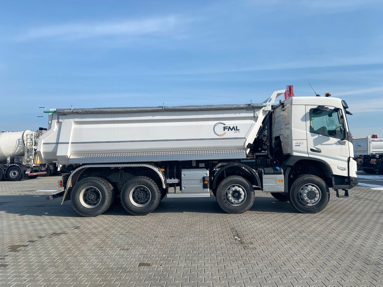 Volvo FMX 460 GSR 8x6 FML KIPPER Volvo FMX 460 GSR 8x6 FML KIPPER - Kravas automašīna pašizgāzējs: foto 3 Volvo FMX 460 GSR 8x6 FML KIPPER Volvo FMX 460 GSR 8x6 FML KIPPER - Kravas automašīna pašizgāzējs: foto 3