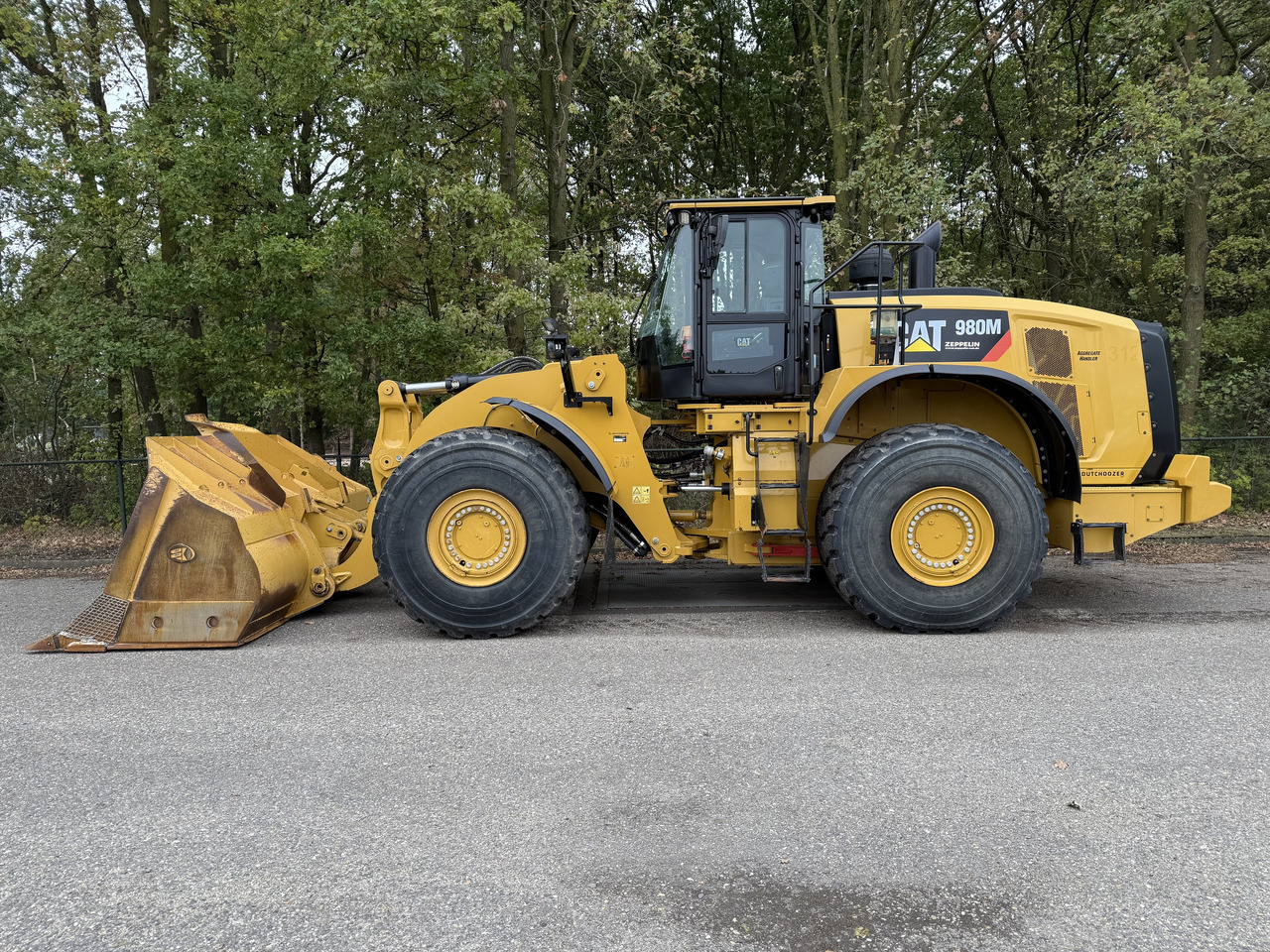 CATERPILLAR 980M - Riteņu iekrāvējs: foto 2 CATERPILLAR 980M - Riteņu iekrāvējs: foto 2