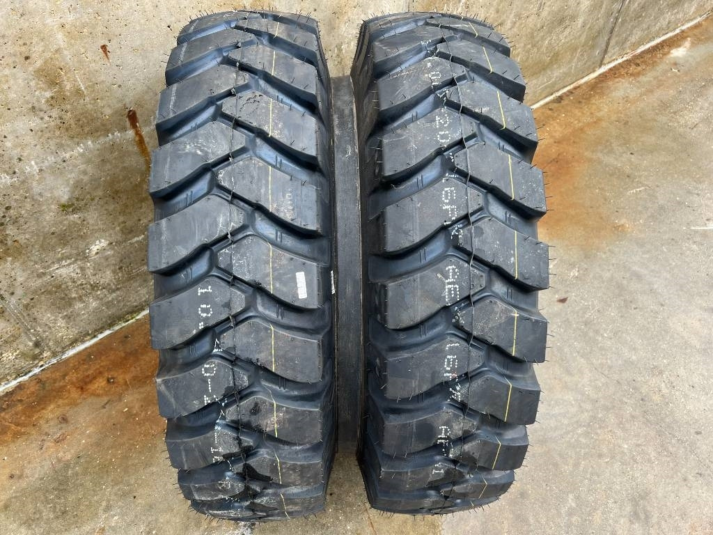 Kuhmo 1000 X 20 16PR tyres fitted on rim NEW - Riepas un diski - Celtniecības tehnika: foto 4 Kuhmo 1000 X 20 16PR tyres fitted on rim NEW - Riepas un diski - Celtniecības tehnika: foto 4