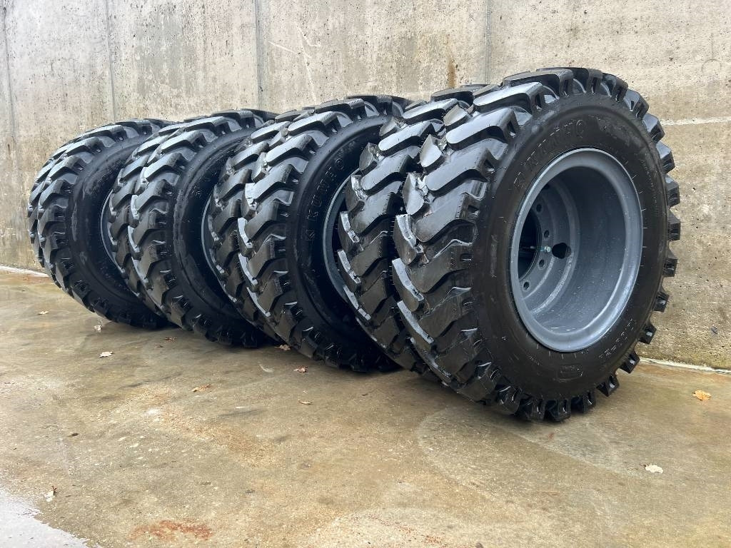 Kuhmo 1000 X 20 16PR tyres fitted on rim NEW - Riepas un diski - Celtniecības tehnika: foto 5 Kuhmo 1000 X 20 16PR tyres fitted on rim NEW - Riepas un diski - Celtniecības tehnika: foto 5