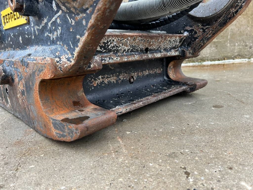 OilQuick OQ70/55 - Ātrā sakabe - Celtniecības tehnika: foto 4 OilQuick OQ70/55 - Ātrā sakabe - Celtniecības tehnika: foto 4