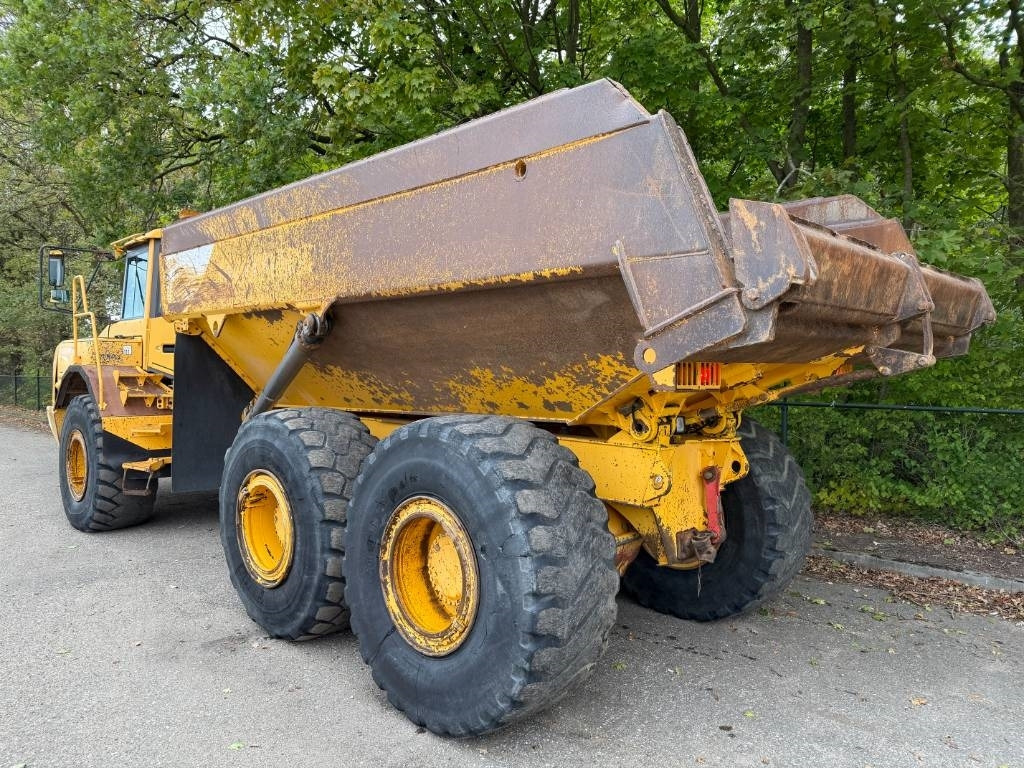 Volvo A 25 D - Artikulētias pašizgāzējs: foto 3 Volvo A 25 D - Artikulētias pašizgāzējs: foto 3