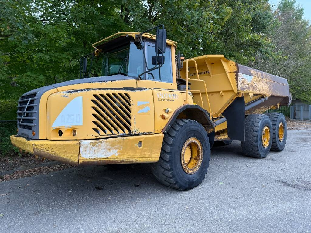 Volvo A25D - Artikulētias pašizgāzējs: foto 1 Volvo A25D - Artikulētias pašizgāzējs: foto 1