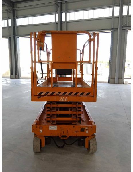 Genie GS 2646 - Šķērveida pacēlājs: foto 2 Genie GS 2646 - Šķērveida pacēlājs: foto 2