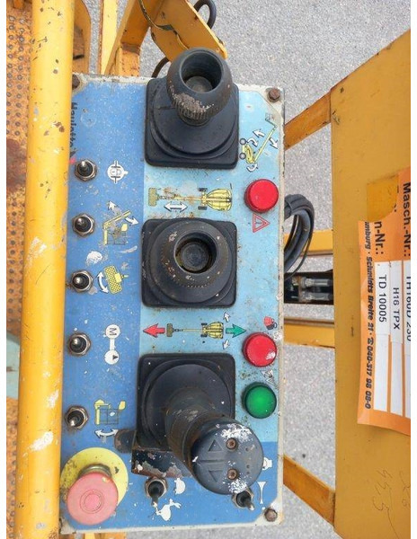 Haulotte H 16 TPX - Teleskopiskais pacēlājs: foto 4 Haulotte H 16 TPX - Teleskopiskais pacēlājs: foto 4