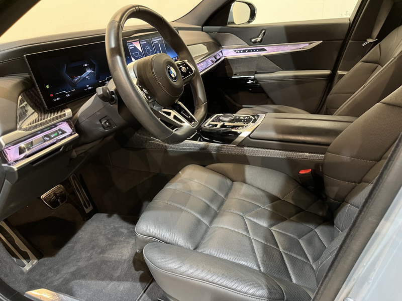 BMW i7 xDrive60 106 kWh / M Sportpakket / Panoramadak / Bowers & Wilkins / 11.600 KM !! - Sedans: foto 5 BMW i7 xDrive60 106 kWh / M Sportpakket / Panoramadak / Bowers & Wilkins / 11.600 KM !! - Sedans: foto 5